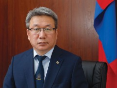 Уул уурхай, хүнд үйлдвэрийн сайд Г.Ёндон мэндчилгээ дэвшүүллээ 