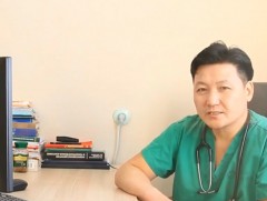 Н.Баттогтох эмч Баянхонгор аймагт дурангийн мэс заслыг анхлан нэвтрүүлжээ