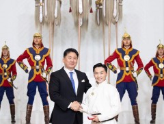 Үндэсний урлагийн их театрын бүжигчин Б.Эрдэнэбаяр “Алтан гадас” одонгоор шагнууллаа