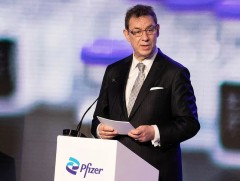 Омикрон хувилбарт зориулсан вакцин гуравдугаар сард бэлэн болно