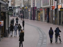 Европын орнууд цар тахлын хязгаарлалтаа сулруулж эхэллээ 