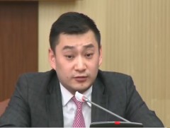 Хөгжлийн банкны асуудлаар мэдээлэл хийж байна