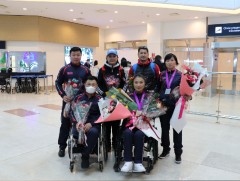 Дэлхийн аваргаас медаль хүртсэн тамирчид эх орондоо ирлээ