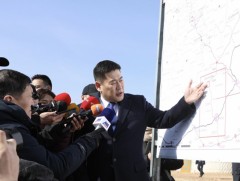 Экспортын шинэ гарц болох Зүүнбаян-Ханги чиглэлийн төмөр замын бүтээн байгуулалт эхэллээ