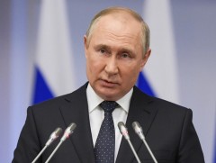Владимир Путин “Хөндлөнгөөс оролцохгүй байхыг” анхааруулав
