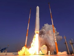 БНСУ хатуу түлшээр ажилладаг пуужин амжилттай туршив 