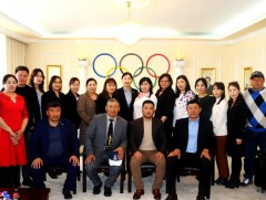 “Нэг хүүхдээр дамжуулаад тухайн айлын 5-6 хүнд олимпын боловсрол олгож байна”