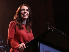 Шинэ Зеландын ерөнхий сайд Сингапур, Япон улсуудад айлчилна