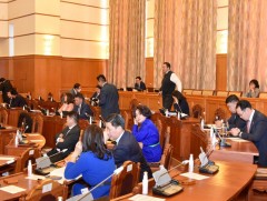 Монгол Улсын 2022 оны төсвийн тодотголын төслийн хамт өргөн мэдүүлсэн хууль, тогтоолын төслүүдийн ..