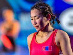 Б.Болортуяа он гарснаас хойш дөрөв дэх тэмцээндээ “босоо” түрүүллээ