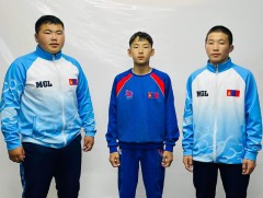 Монголын гурван бөх медалийн төлөө барилдлаа