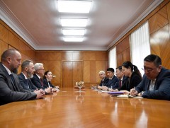 ОХУ-ын Красноярскийн хязгаар “Тэрбум мод” үндэсний хөдөлгөөний хүрээнд хамтран ажиллах сонирхлоо и..