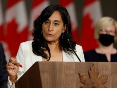 Канад, БНХАУ-ын батлан хамгаалахын сайд нар үг сөргөлцөв 