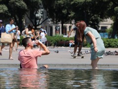 Европын орнуудад хэт халалт ойрын өдрүүдэд үргэлжилнэ 