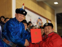 Монгол Улсын заан цол олголоо