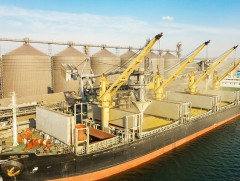 Украины боомтуудаас үр тариа экспортлох цуваа гарахаар бэлтгэж байна