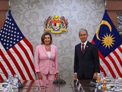 АНУ-ын төлөөлөгчдийн танхимын дарга Тайваньд айлчилж байна