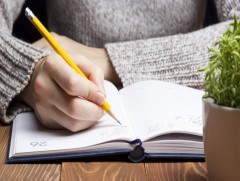 Гэгээн бүхнийг хайрлана