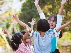 Би хүүхэд байсан