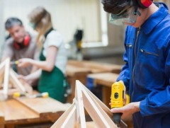 МСҮТ төгсөгчдийн практик ур чадварыг дээшлүүлэх шаардлагатай