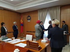 Газрын тосны үйлдвэрт ажиллах мэргэжилтэнг БНЭУ-ын Засгийн газрын тэтгэлгээр суралцуулна