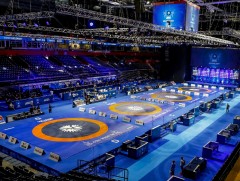 Монголын бөхчүүд өнөөдөр барилдана