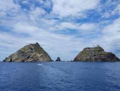 “Эрдэнэсийн арал” Тугду