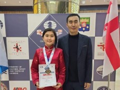 М.Цэлмэг Шатрын өсвөр үеийн ДАШТ-ээс медаль хүртлээ