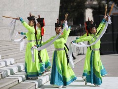 Үндэсний урлагийн их театрын үзвэрийн нээлт энэ сарын 27, 28-нд болно