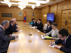 ХБНГУ-ын Холбооны эдийн засгийн хамтын ажиллагаа, хөгжлийн яамны парламентын төрийн нарийн бичгийн..