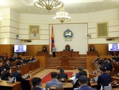 Эзэн богд Чингис хааны эш хөргийг “Их хуралдай” танхимд залсантай холбогдуулан УИХ-ын дарга Г.Занд..