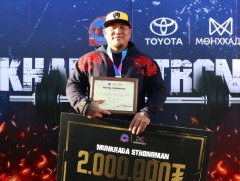 З.Ирээдүй “Стронгмен” тэмцээний хошой аварга боллоо