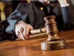 Нөхрийнхөө талаар худал мэдүүлэг өгсөн гэж ял шийтгэсэн нь хүний эрхийг зөрчсөн гэж үзэв