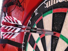 Өсвөрийн шилдэг дөрвөн тамирчин дартсын спортын мэргэжлийн тамирчин болох гараагаа эхлүүллээ