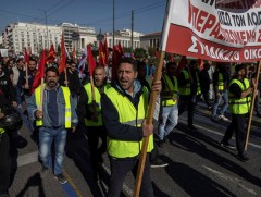Их Британи болон Францад иргэд цалин нэмэгдүүлэхийг шаардаж ажил хаялт зарлалаа 