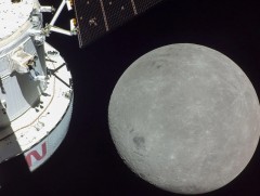 “Орион” сансрын хөлөг сарны тойрог замд орлоо 