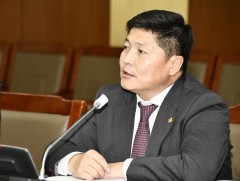 Дотоодын цэргийн тухай хуульд нэмэлт, өөрчлөлт оруулах тухай хуулийн төслийг өргөн мэдүүллээ