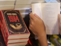 Номтой яриа: 