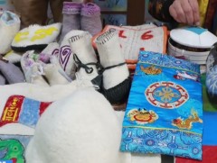 Б.Нарантуяа: Ажлынхаа хажуугаар гар урлалын бүтээл хийх сонирхолтой