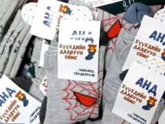 Завханд үйлдвэрлэсэн хонины ноосон болон даавуун оймсыг ОХУ руу экспортолж байна