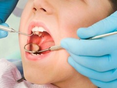 Хүүхдийн шүдийг жилд хоёр удаа эмчид үзүүлж, зөвлөгөө аваарай 