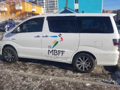 Монголын хараагүйчүүдийн хөлбөмбөгийн холбоонд автомашин өгчээ