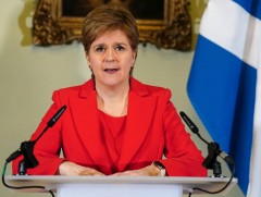 Шотландын Засгийн газрын тэргүүн огцорлоо 