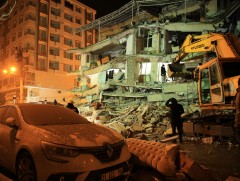 Иран, Иракийн тусламж тээвэрлэсэн нисэх онгоцнууд Сирид газардлаа