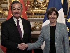 Франц, Хятад улсууд Украинд энх тайван тогтооход хамтран ажиллахаар тохирчээ