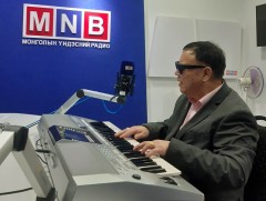 Сэтгэл хөвсөлзсөн орой