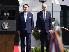 АНУ, Өмнөд Солонгос хоёр БНАСАУ-ын цөмийн сүрдүүлгийг сөрөх “түүхэн хэлцэл” байгуулжээ 