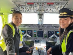 Монголын долоо дахь эмэгтэй нисгэгч анхны нислэгээ үйлдлээ