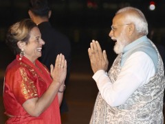 Энэтхэг улсын Ерөнхий сайд Австралид төрийн айлчлал хийж байна