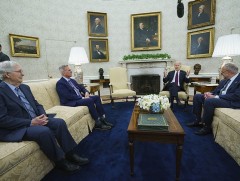 АНУ-ын эрх баригчид засгийн газрын өрийн дээд хязгаарыг өсгөх талаар тохирч чадахгүй байна